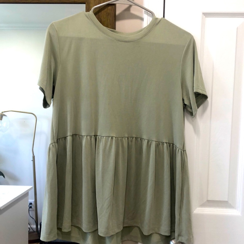 American Eagle Peplum Top